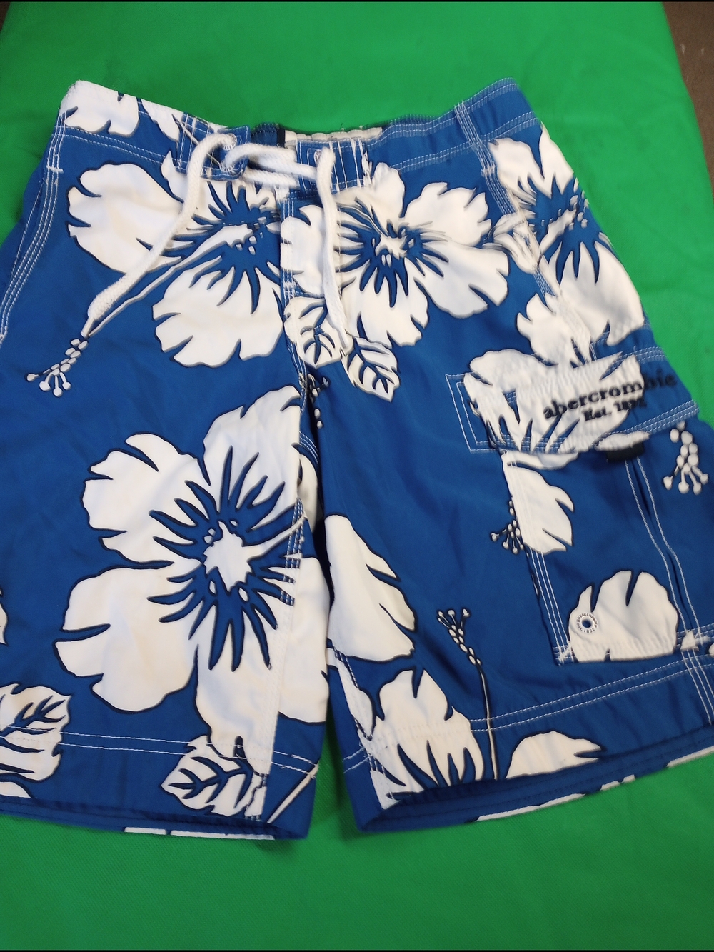 Abercrombie & Fitch Blue & White Floral Swim Trunks Size Large